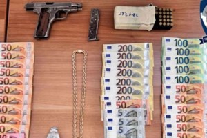 Χαλκιδική: Κοιμόταν με το πιστόλι κάτω από μαξιλάρι - Πώς συνελήφθη ο υπαρχηγός της συμμορίας του Ελληνοσουηδού "Greken" - εικόνα 2