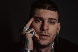 Στηβ Μηλάτος: Απαλλάχθηκε για τον βιασμό της Αγγλίδας τουρίστριας στη Ρόδο- Την απέσυρε η ίδια η καταγγέλλουσα - εικόνα 3