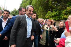 Στον τελικό της Euroleague στο Άμπου Ντάμπι o Μητσοτάκης αν περάσουν Ολυμπιακός και Παναθηναϊκός