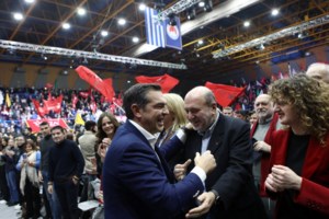 Μαρινάκης για αποχώρηση Τσίπρα: Περασμένα μεν, ξεχασμένα όχι - Κρίνεται από την ιστορία