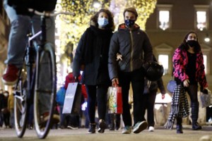 Κορονοϊός: Η Σουηδία απέτυχε να προστατέψει τους ηλικιωμένους από την πανδημία - εικόνα 2