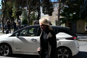 Πλημμύρες στη Μάνδρα: Δεν θα δικαστεί στον β' βαθμό η Ρένα Δούρου - Συνεχίζεται με 8 κατηγορούμενους η δίκη