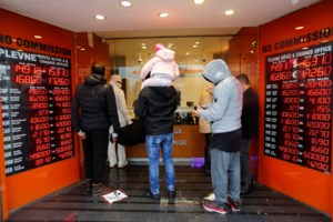 Τουρκία: Ο Ερντογάν καλεί τους Τούρκους να διατηρήσουν τις αποταμιεύσεις τους σε τουρκική λίρα