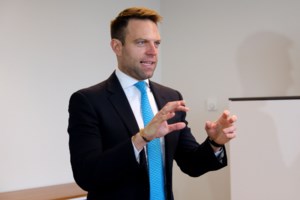 Οργισμένο μήνυμα Μωραΐτη σε Κασσελάκη για τις διαγραφές: Στέφανε ή κερδίζεις ή μας χάνεις - Τραβάω τα μαλλιά μου - εικόνα 2