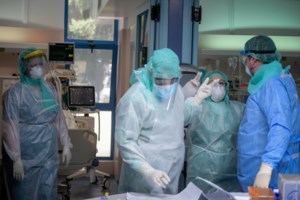 Θετική στον κορονοϊό η Μπριζίτ Μακρόν - Τι λένε τα γαλλικά μέσα