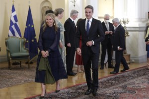 Μαρέβα Μητσοτάκη: Κατασκεύασαν fake news με σκοπό να βλάψουν τον σύζυγό μου - Έχουν πιάσει ακόμη και τα παιδιά μου