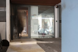 Καμπουράκης για την επίθεση με γκαζάκια: Να ανοίγεις και να βλέπεις φωτιές - Είναι άγριο πράγμα μέσα στο σπίτι σου