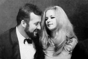 Ο Γιάννης Παπαμιχαήλ έγινε 53 - Η τρυφερή φωτογραφία στην αγκαλιά της Αλίκης στα πρώτα του γενέθλια - εικόνα 3