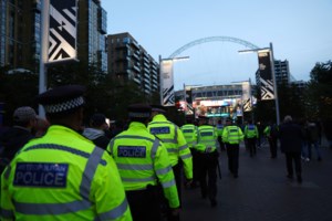 "Η μάνα σου είναι π...... ζείτε σε οίκο ανοχής"- Ξεσπά η 36χρονη που ο άντρας της την διέσυρε στα παιδιά τους με ροζ βίντεο - εικόνα 2