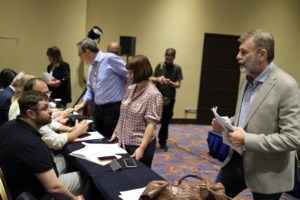 Θυελλώδης συνεδρίαση της ΚΕ ΣΥΡΙΖΑ: Οι... 87 του Κασσελάκη, οι αποχωρήσεις και η απειλή για διαγραφή - Τι αποφάσισαν - εικόνα 3