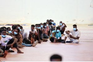 "Καζάνι που βράζει" η Κρήτη: Νέες αφίξεις μεταναστών μέσα σε λίγες ώρες - Ασφυκτικό και επικίνδυνο το περιβάλλον που ζουν