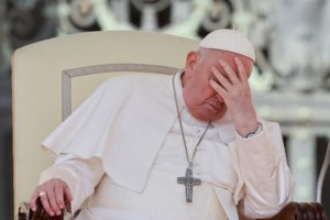 Νέο σχόλιο για τους ομοφυλόφιλους από τον Πάπα: "Καλά παιδιά, αλλά καλύτερα να μην μπαίνουν σε ιερατικές σχολές" - εικόνα 2