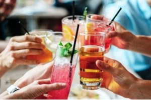 Κορονοϊός: Κρας τεστ οι ημέρες του Πάσχα για τη διασπορά - Τι περιμένουν οι λοιμωξιολόγοι