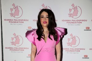 Ιωάννα Παλιοσπύρου: Στο ίδιο δωμάτιο, στο ίδιο κρεβάτι... όπως 3,5 χρόνια πριν