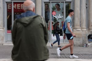 Κορονοϊός: 2.052 κρούσματα στην Αττική, 371 στη Θεσσαλονίκη - Δείτε τον χάρτη της διασποράς