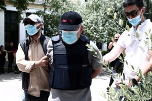 Ιταλία: Σάλος με τον αδίστακτο γυναικολόγο - Υποσχόταν θεραπεία από καρκίνο αν οι ασθενείς έκαναν σεξ μαζί του [Βίντεο]