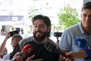 Έρχονται ακόμη και από το Περού για τον Χάρη Τσακωνίδη - Καταγγελίες σοκ για μάγια και εξορκισμούς από... χρυσάφι - εικόνα 2