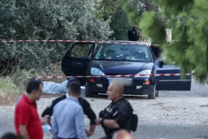 Θεσσαλονίκη: Πήγε να μπει στο ασανσέρ, δεν είδε το κενό και έπεσε στον αγωγό από ύψος 5 μέτρων - εικόνα 4