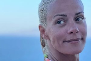 Η Ζέτα Μακρυπούλια μαζεύει σύκα και ... κερνάει την πραμάτεια της στο Instagram [εικόνες]