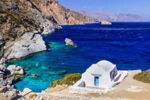 Η "μάγισσα" του Αιγαίου που δεν θα ξεχάσεις ποτέ - Το άγριο και φιλόξενο νησί με τις παραδεισένιες παραλίες - εικόνα 5