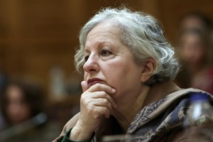 Ντόρα Μπακογιάννη κατά Τζήμερου: "Ντροπή σας - Δεν έχω διαβάσει πιο βλακώδη δήλωση"