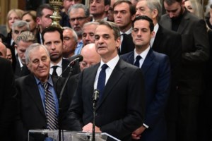 Ο Πέτρος Ευθυμίου αποκάλυψε την άγνωστη ιστορία με τον Κώστα Σημίτη και τους δύο φακέλους πριν τις εκλογές του 2000