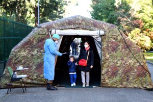 Κορονοϊός: 1.381.915 θάνατοι από την αρχή της πανδημίας - 4.634 στην Κίνα, 255.905 στις ΗΠΑ - εικόνα 2