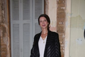 Μαρίνα Τσιντικίδου: Σπάνια εμφάνιση για την πρώην "Μις Ευρώπη"- Κούκλα και στα 52 της [Εικόνες] - εικόνα 4