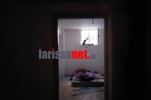 Αμόκ στη Θεσσαλονίκη: Λογιστής βγήκε στον δρόμο με πιστόλι - Έσπασε τζαμαρία με γροθιά [βίντεο] - εικόνα 2