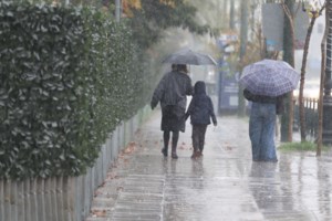 Πυκνό χιόνι στο Καϊμακτσαλάν: Άνοιξε το χιονοδρομικό κέντρο - Το έστρωσε για τα καλά [βίντεο]