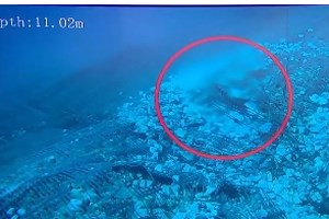 Έκρηξη στη Σταδίου, απέναντι από το υπουργείο Εργασίας - Ζημιές και σπασμένα τζάμια στα γειτονικά κτίρια  [εικόνες]