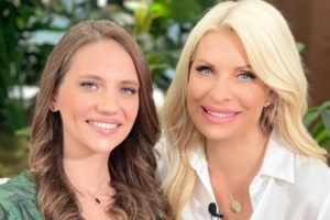 Φωτεινή Παπαθεοδώρου: "Birthday at the monastiri" - Γενέθλια στο πλατό για την πρωταγωνίστρια του "Μαύρου Ρόδου" - εικόνα 2