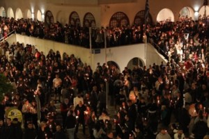 Πειραιάς: Πέταξαν κροτίδα σε λεωφορείο εν κινήσει με πατίνι – Συνελήφθη 15χρονος