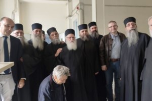 Μαζικοί θάνατοι λόγω covid σε οίκο ευγηρίας της Θεσσαλονίκης: Δύο αδέλφια στο εδώλιο