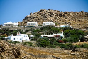 Δικηγόρος αρχαιολόγου στη Μύκονο: Ηταν μαφιόζικο το χτύπημα, δεν είδε πρόσωπο, τον χτύπησαν από πίσω