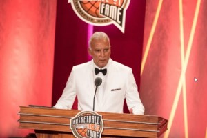 Ο Νίκος Γκάλης αναγορεύθηκε επίτιμος διδάκτωρ στο ΑΠΘ [Εικόνες] - εικόνα 4