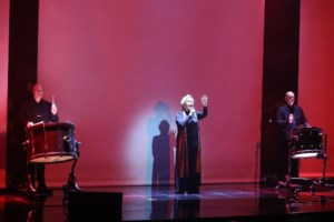 Μαρινέλλα: "Είμαι βέβαιος ότι προσεύχεται,σε όλες τις δύσκολες καταστάσεις προσεύχεται", λέει ο πνευματικός της