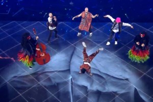 Eurovision 2022: Εντυπωσίασε η Αμάντα Γεωργιάδη με το "Die Together" - Πέρασε στον μεγάλο τελικό [Βίντεο]