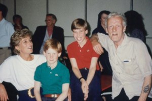 Η ερώτηση για την Κέιτ: Ο πρίγκιπας Γουίλιαμ απαντά για την υγεία της Μίντλετον και τη μάχη με τον καρκίνο [βίντεο] - εικόνα 3