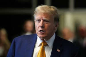 Δίκη Τραμπ: Τον "καίει" ο εξ απορρήτων του - "Με έβαλε να πληρώσω τη Στόρμι Ντάνιελς για να μη μιλήσει" - εικόνα 4