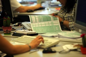 Πόσο θα μας κοστίσει η κατάργηση των έκτακτων μέτρων στην ενέργεια για νοικοκυριά και επιχειρήσεις