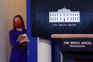 Καρίν Ζαν Πιέρ: Η νέα εκπρόσωπος του Λευκού Οίκου στη θέση της Τζεν Ψάκι - Μαύρη, γκέι και κόρη μεταναστών - εικόνα 3