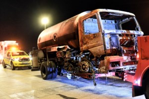 Βυτιοφόρο: Η απάντηση των Αρχών, γιατί δεν έκλεισε νωρίτερα η Εθνική και εγκλωβίστηκαν τα ΙΧ - "Δεν ξέραμε το φορτίο"