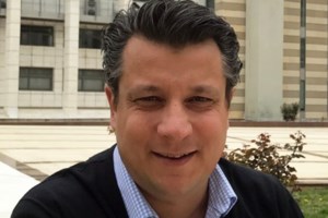 Πρόεδρος Ιατρικού Συλλόγου: Του χρόνου τον Δεκαπενταύγουστο θα ξεμπερδέψουμε με τον κορονοϊό - εικόνα 3