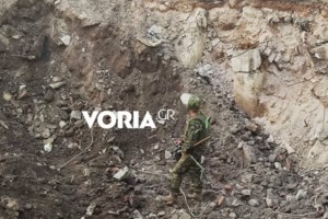 Κιάτο: Εκλεψαν το χρηματοκιβώτιο από πρακτορείο του ΟΠΑΠ - Πήραν μέχρι και... ξυστά λαχεία [εικόνες] - εικόνα 3