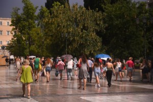 Μποτιλιάρισμα στον Κηφισό από τη νεροποντή - Με δυσκολία η κυκλοφορία στους δρόμους της Αθήνας [live] - εικόνα 2