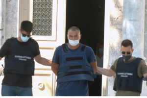 Βιασμός 14χρονης στη Λέσβο: Προκλητικές δηλώσεις του δικηγόρου του αστυνομικού- "Το κορίτσι τα ήθελε"