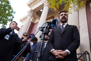 Κρίσιμες κάλπες στη Ν.Υόρκη: Γιατί το early voting δείχνει Μαμντάνι και μεγάλο εκλογικό "χαστούκι" στον Τραμπ - εικόνα 4