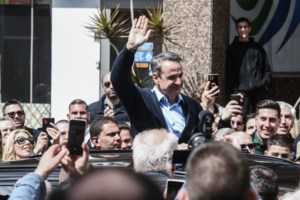 Αρπάχτηκαν live Αντώναρος και Παπαδημητρίου: "Δεν είμαι λούμπεν" - "Σας αγόρασε ο Τσίπρας" [βίντεο] - εικόνα 2