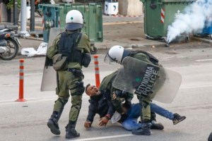 Αυγή κατά Πορτοσάλτε για τον 16χρονο Ρομά: "Τι την θέλουμε τη ΔΙΑΣ; Να κάθονται να πίνουν φραπέ;" [βίντεο]